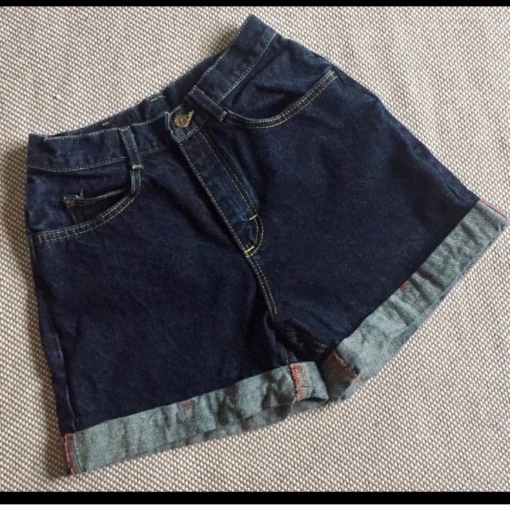 Vintage high waisted jean shorts